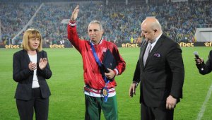 ОФИЦИАЛНО: Стоичков се завърна в ЦСКА