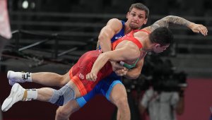 Двама български класици стартират участие на Световното по борба