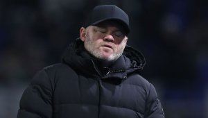 Руни скочи на играчите си след поредната загуба на Бирмингам