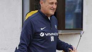 Роси: Преувеличено е да кажем, че отпадането на Левски е срамно