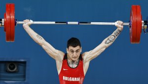 Няма да гонят националите по вдигане на тежести от "Спортпалас"