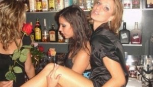 Сесил се изложи срещу Ангелина