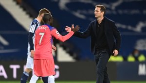 Ман Юнайтед готви шокираща оферта за Канте