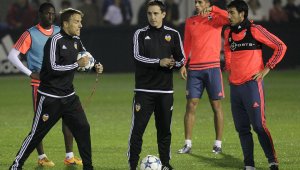 Хиляди гледат тренировката на Валенсия