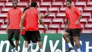 Кройф: Спокойно, Барса играе отлично