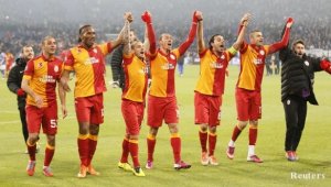 По 25 000 евро взимат в Галатасарай за отстраняване на Реал