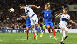 Слабакът Люксембург втрещи Европа с точка срещу звездите на Франция + ВИДЕО