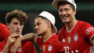 По-добър от Меси и Кристиано: Златната топка е за Левандовски