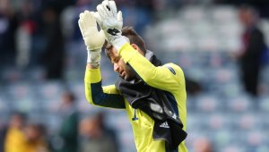 Шотландците защитиха "грешника" Маршал