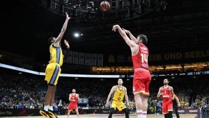 Драма! Везенков и Олимпиакос се измъкнаха от голям резил в Берлин