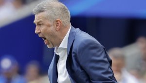 Йорданеску каза как Румъния смаза от бой Украйна