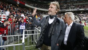 Сър Ратклиф купува 1/4 от Манчестър Юнайтед