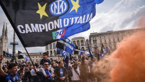 Интер представи историческите екипи с 2 звезди (ВИДЕО)