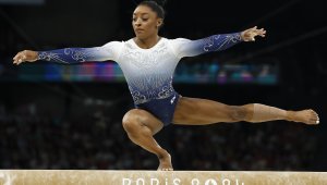 Голяма изненада! Симон Байлс остана без медал на греда