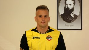 Кайзер "извива ръцете" на Ботев, иска невъзможното от "канарчетата"