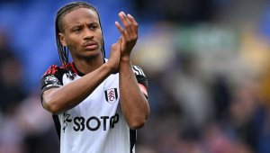 Лисиците с първо попълнение, взеха бивш играч на Фулъм