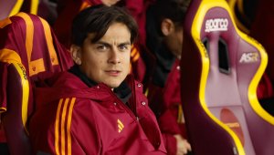 Дибала намекна, че остава в Рома