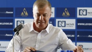 Наско Сираков си призна: Свалих си гащите, за да накажа 10 фена на Левски