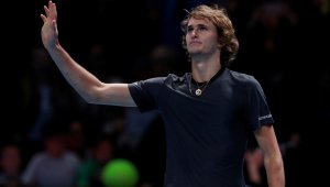 Изненада в Лондон! Зверев се справи с Федерер и е на исторически финал