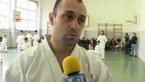 Световният шампион Костов поведе отбора си на европейското по киокушин