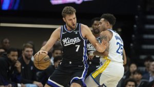 Чикаго Булс се интересува от Везенков