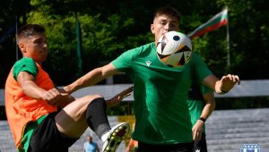 Силен ход с мисъл за бъдещето! Черно море подписа с петима юноши на клуба