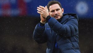 Фавър и Лампард сред вариантите за нов мениджър на Нюкасъл 