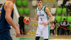 Играч на Балкан: Трудно ни е, не можем без спорт