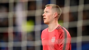 Фен на Барса едва не извади окото на Тер Стеген + ВИДЕО