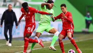 18-годишен дърпа Байерн към салатиерата