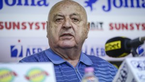 И Венци Стефанов взе думата за драмата за Вечното дерби