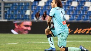 Вратар остави Ферарито си на автомивка, върнаха му го размазано + ВИДЕО