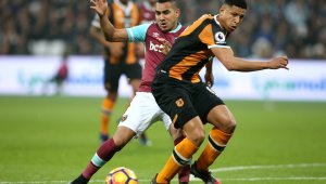 Юнайтед "пробожда" Уест Хям в сърцето, ще привлича Пайе