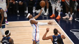 Шей и Тъндър отговориха на Вълците и докосват големия финал