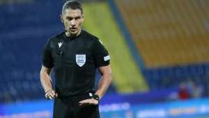 УЕФА взе решение за скандалния съдия от Левски - Хамрун
