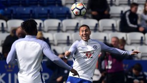 Азар се майтапи с Мората: Време е да вкараш и с крак!