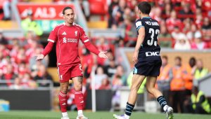 Ливърпул се разделя с Цимикас