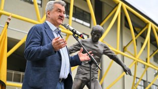 Батков: Левски ще бие пет противника в Лига Европа