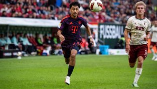 Четири отменени гола и две греди: Аугсбург препъна Байерн Мюнхен