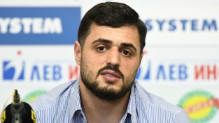 Ще вдига ли за Бахрейн? Карлос Насар е бесен, призна за голям срам!