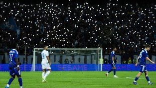 Рапърът Кание Уест помага на Левски срещу Кайрат в Казахстан