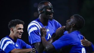 Легенда на Левски иска бой с разлика