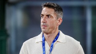 Провал за Веласкес! Испанецът отново не спря черна серия за Левски срещу ЦСКА