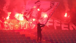 "Червена" истерия: Фенове на ЦСКА изкупиха допълнителните билети за финала!