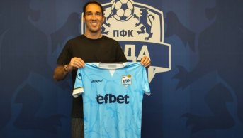 Попето приключва с футбола и става шеф