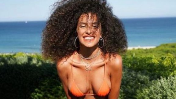 Джесика Айди