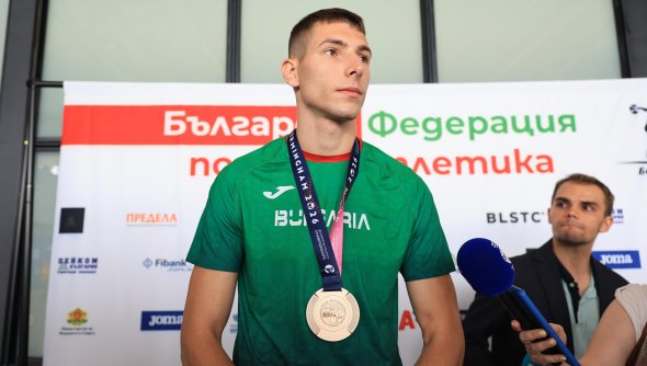 Колко пари спечели Божидар Саръбоюков от бронза на Европейското + ВИДЕО