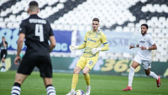 Tомов – пазителят на „Тича“