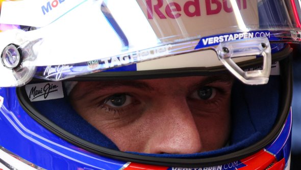 Сравниха Макс с герой от филм на ужасите!