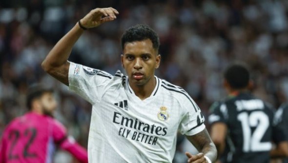 Ас на Реал вкара в леглото си секси кака + СНИМКИ